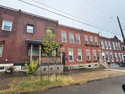 Pre-foreclosure in  MINTWOOD ST Pittsburgh, PA 15201