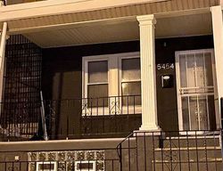 Pre-foreclosure in  WINDSOR AVE Philadelphia, PA 19143