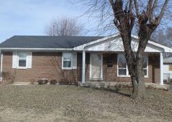 Pre-foreclosure in  ADELE AVE East Saint Louis, IL 62206