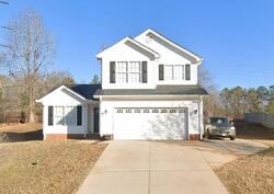 Pre-foreclosure in  HIBISCUS CT Lyman, SC 29365