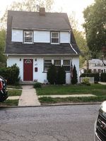 Pre-foreclosure in  CARPENTER AVE Tuckahoe, NY 10707