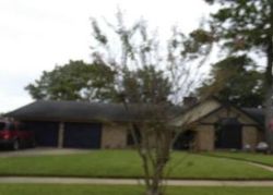 Pre-foreclosure in  SHADY OAKS LN Friendswood, TX 77546