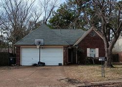 Pre-foreclosure in  REESE LAKE CIR Memphis, TN 38133