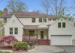 Pre-foreclosure Listing in WHITE OAK RIDGE RD SHORT HILLS, NJ 07078