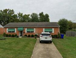Pre-foreclosure in  DEFOE CIR Newark, DE 19702