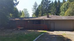 Pre-foreclosure Listing in E GRAPEVIEW LOOP RD ALLYN, WA 98524