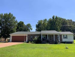 Pre-foreclosure Listing in BROWNSVILLE HWY DENMARK, TN 38391