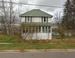  Walnut St, Loganville WI