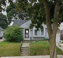  La Follette Ave, Manitowoc WI