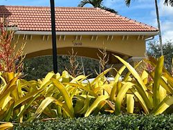 Pre-foreclosure in  SW 44TH ST Hollywood, FL 33027