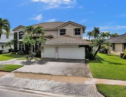 Pre-foreclosure in  VICTORIA POINTE CIR Fort Lauderdale, FL 33327