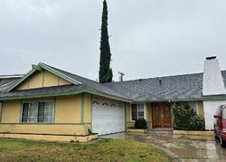 Pre-foreclosure in  KINGSCREST DR Santa Clarita, CA 91350