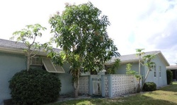 Pre-foreclosure in  HAWAII BLVD Naples, FL 34112