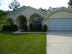 Pre-foreclosure in  ROUND THORN DR Palm Coast, FL 32164