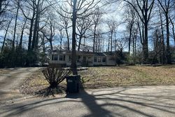 Pre-foreclosure in  PINELAND CT SW Mableton, GA 30126