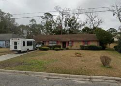 Pre-foreclosure in  BUNCHE DR Valdosta, GA 31601