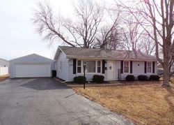 Pre-foreclosure in  MCMASTERS AVE Galesburg, IL 61401