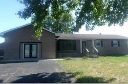 Pre-foreclosure in  S COUNTY ROAD 700 W Commiskey, IN 47227