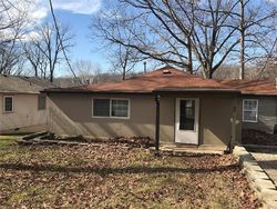 Pre-foreclosure in  LAKE HART Mooresville, IN 46158