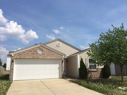 Pre-foreclosure in  BLUFF POINT WAY Camby, IN 46113