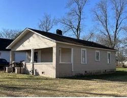 Pre-foreclosure in  26TH ST SW Birmingham, AL 35211