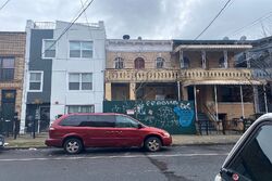Pre-foreclosure in  DUMONT AVE Brooklyn, NY 11208