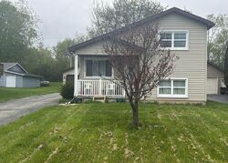 Pre-foreclosure in  N NORTH SHORE AVE Waukegan, IL 60087