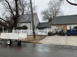  13th St, North Chicago IL