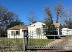 Pre-foreclosure in  ELMHURST ST Shreveport, LA 71108