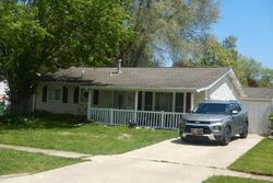 Pre-foreclosure in  MCCAMERON AVE Lockport, IL 60441