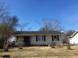 Pre-foreclosure in  ARLINGTON RD NW Huntsville, AL 35805
