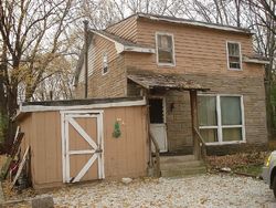 Pre-foreclosure in  MAIDEN LN Spring Grove, IL 60081