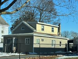 Pre-foreclosure in  MYRTLE AVE Schenectady, NY 12306