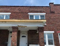 Pre-foreclosure in  E WHITTIER ST Columbus, OH 43206