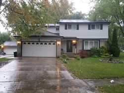 Pre-foreclosure in  ROCK CREEK DR Southfield, MI 48076