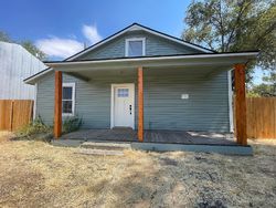 Pre-foreclosure Listing in NE 7TH ST MADRAS, OR 97741