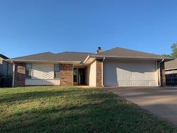 Pre-foreclosure in  TIMBER CREEK DR Weatherford, OK 73096