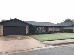 Pre-foreclosure in  COVE HOLLOW RD Oklahoma City, OK 73132