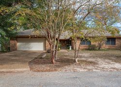 Pre-foreclosure in  FAIRVIEW DR Biloxi, MS 39531