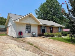 Pre-foreclosure in  LEE HORN ST Houston, MS 38851