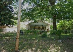 Pre-foreclosure in  LOVERS LN Vicksburg, MS 39183