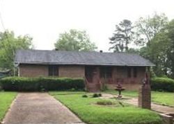 Pre-foreclosure in  STILLWOOD DR Jackson, MS 39206