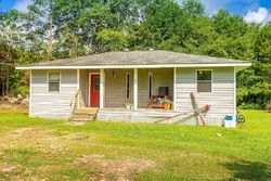 Pre-foreclosure Listing in SIMPSON DR OVETT, MS 39464