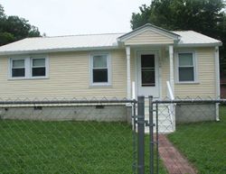 Pre-foreclosure in  RAYBURN AVE Guntersville, AL 35976
