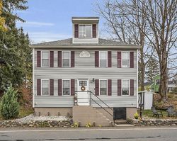 Pre-foreclosure Listing in TOWNSEND RD GROTON, MA 01450