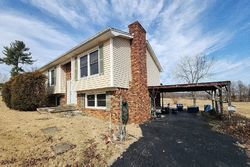 Pre-foreclosure Listing in MIDWAY RD BRANDENBURG, KY 40108