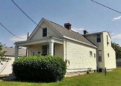 Pre-foreclosure in  S SHELBY ST Louisville, KY 40217