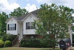 Pre-foreclosure in  BUTLER BRIDGE CIR Covington, GA 30016