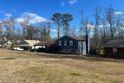 Pre-foreclosure in  LAUREL DR Newnan, GA 30265