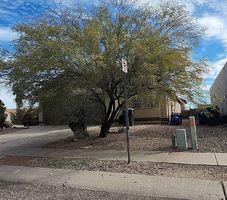 Pre-foreclosure in  S GAINSBOROUGH RD Tucson, AZ 85746